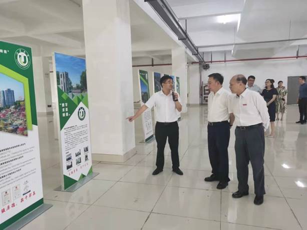 说明: C:\Users\fg\Desktop\20220623betway必威智能农机检测研究院项目签约暨揭牌仪式\研究院4.jpg